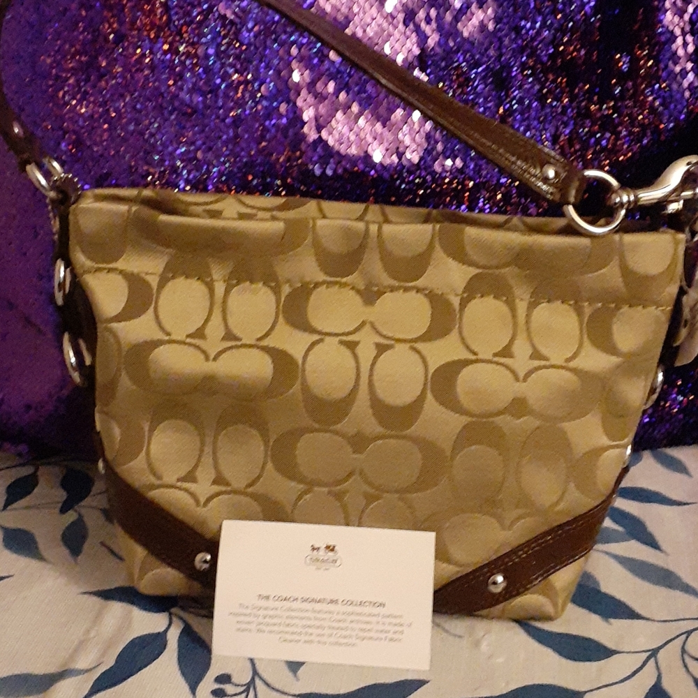 Coach hang  bag  nwt